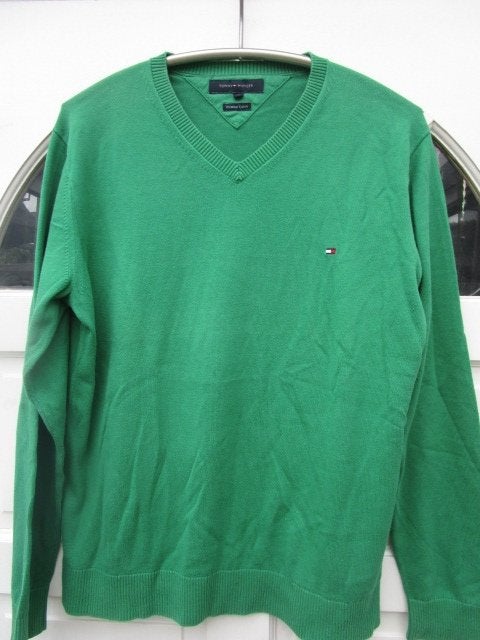 Klassieke Tommy Hilfiger v hals trui maat XL valt als L, Kleding | Heren, Truien en Vesten, Ophalen, Maat 52/54 (L), Tommy Hilfiger