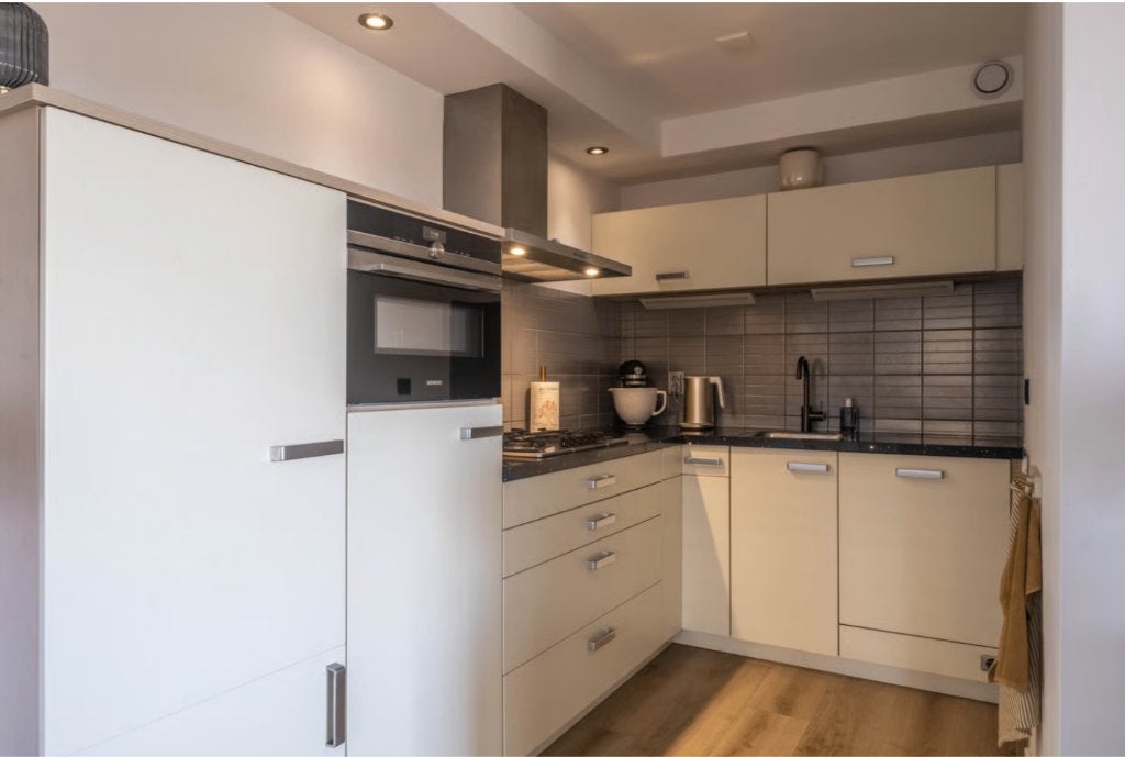 Complete keuken, Huis en Inrichting, Keuken | Complete keukens, Ophalen, Gebruikt, Graniet of Steen, Hoekkeuken