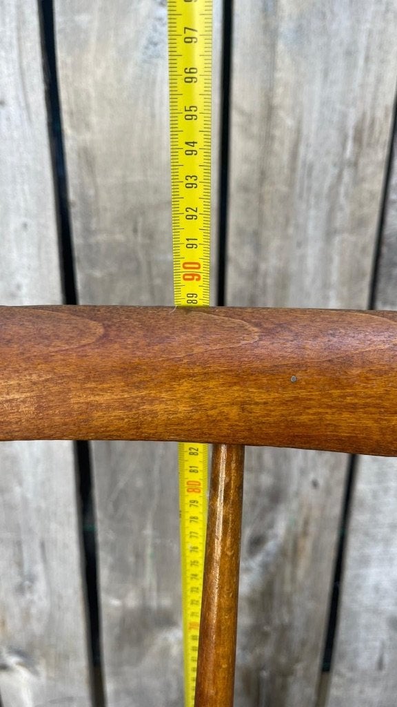 Zeldzame vintage spijlenstoelen – originele skai zitting, Gebruikt, Drie, Zeldzame vintage stoelen, Zwart