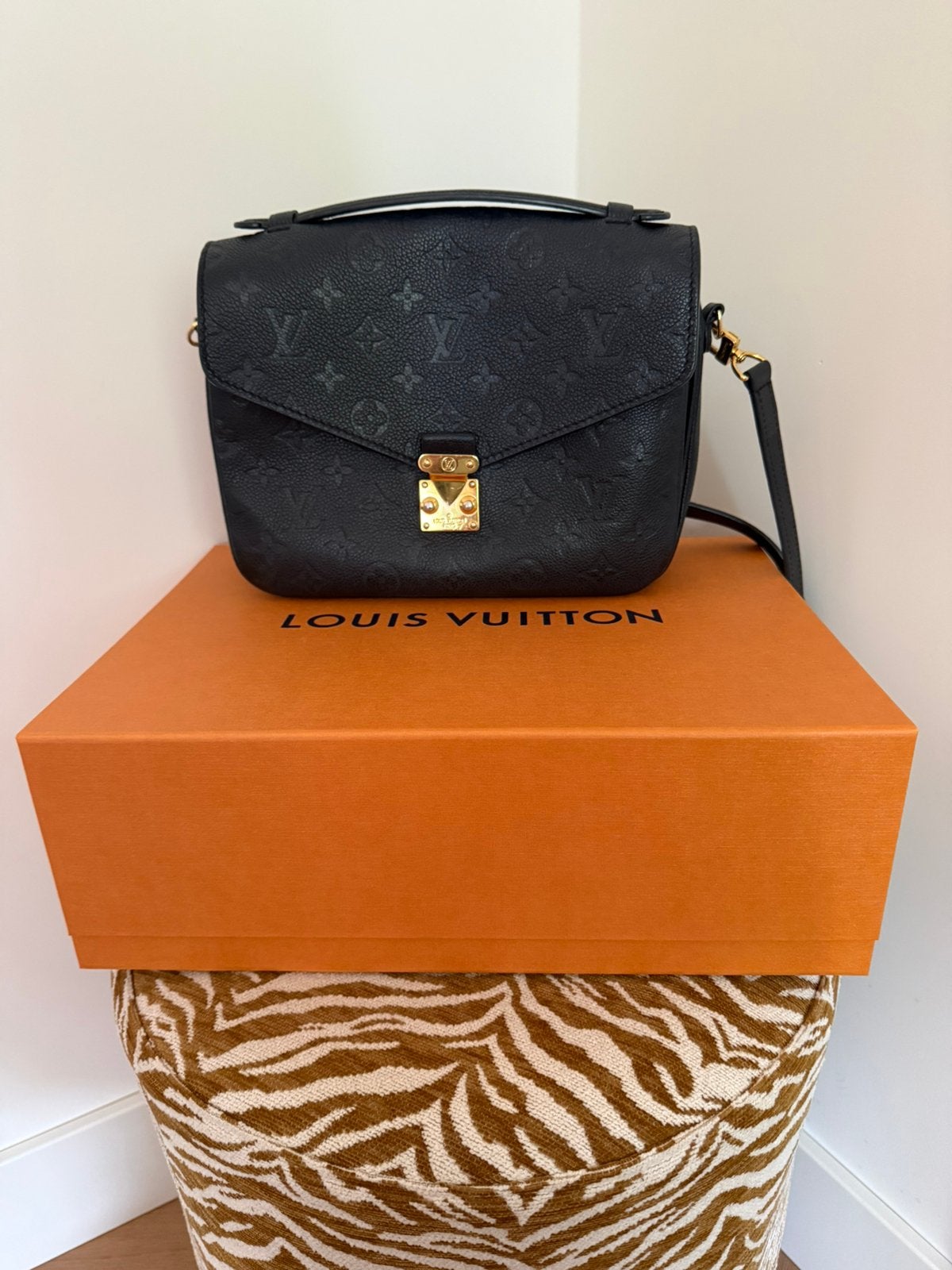 Louis Vuitton Pochette Métis Noir | Bon + Doos |, Ophalen, Zo goed als nieuw, Bruin, Handtas