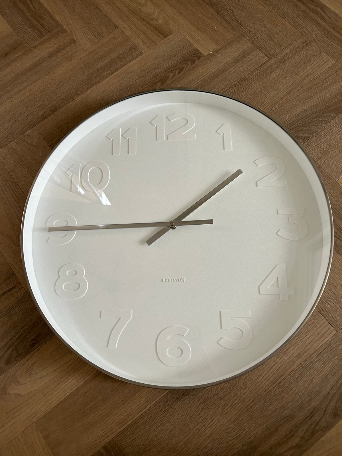 Karlsson Klok - Grote Witte Wandklok - 51,5 cm Doorsnede, Ophalen, Wandklok, Wit, Analoog