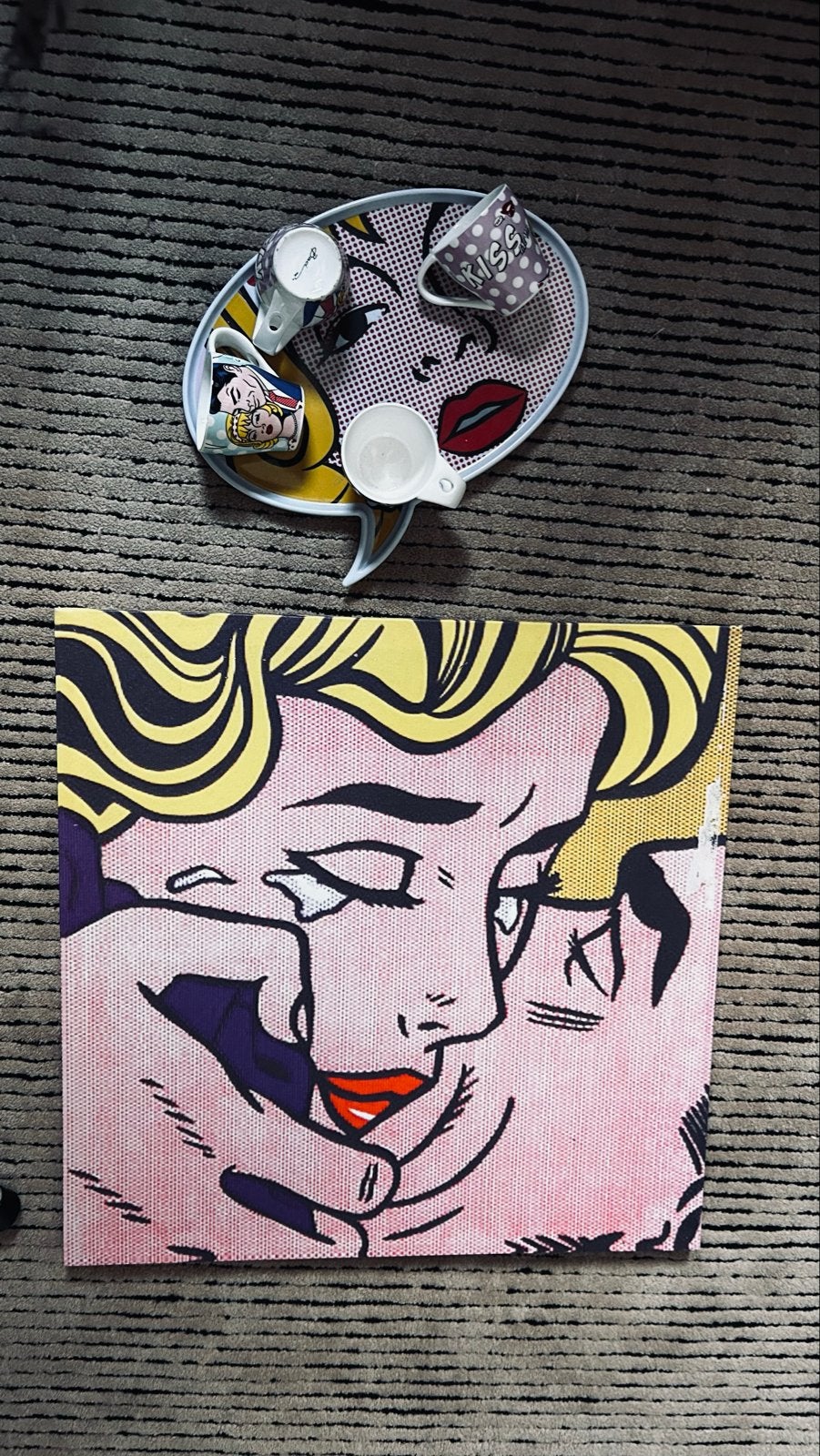 Pop Art Servies Set: Dienblad en Kopjes in Lichtenstein Stij, Huis en Inrichting, Overige merken, Keramiek, Ophalen of Verzenden