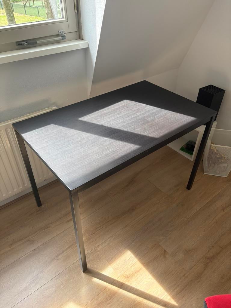 Ikea Tarendo bureau, Ophalen, Gebruikt, IKEA, Zwart
