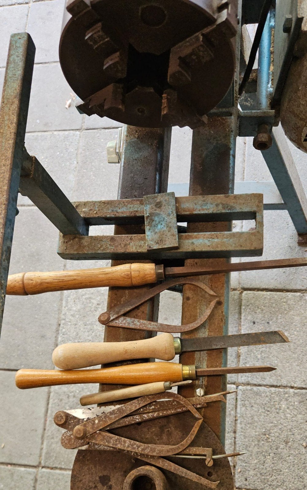Robuuste Houtdraaibank met Gereedschap, Doe-het-zelf en Verbouw, Ophalen, Gebruikt, Houtdraaibank, 500 tot 1000 mm
