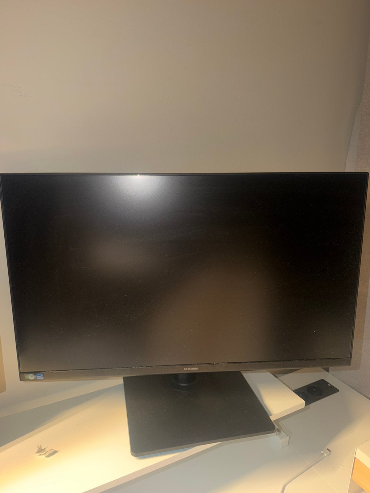 Samsung Essential monitor gaming / desktop incl. Garantie, Computers en Software, Full HD, Zo goed als nieuw, DisplayPort, 61 t/m 100 Hz