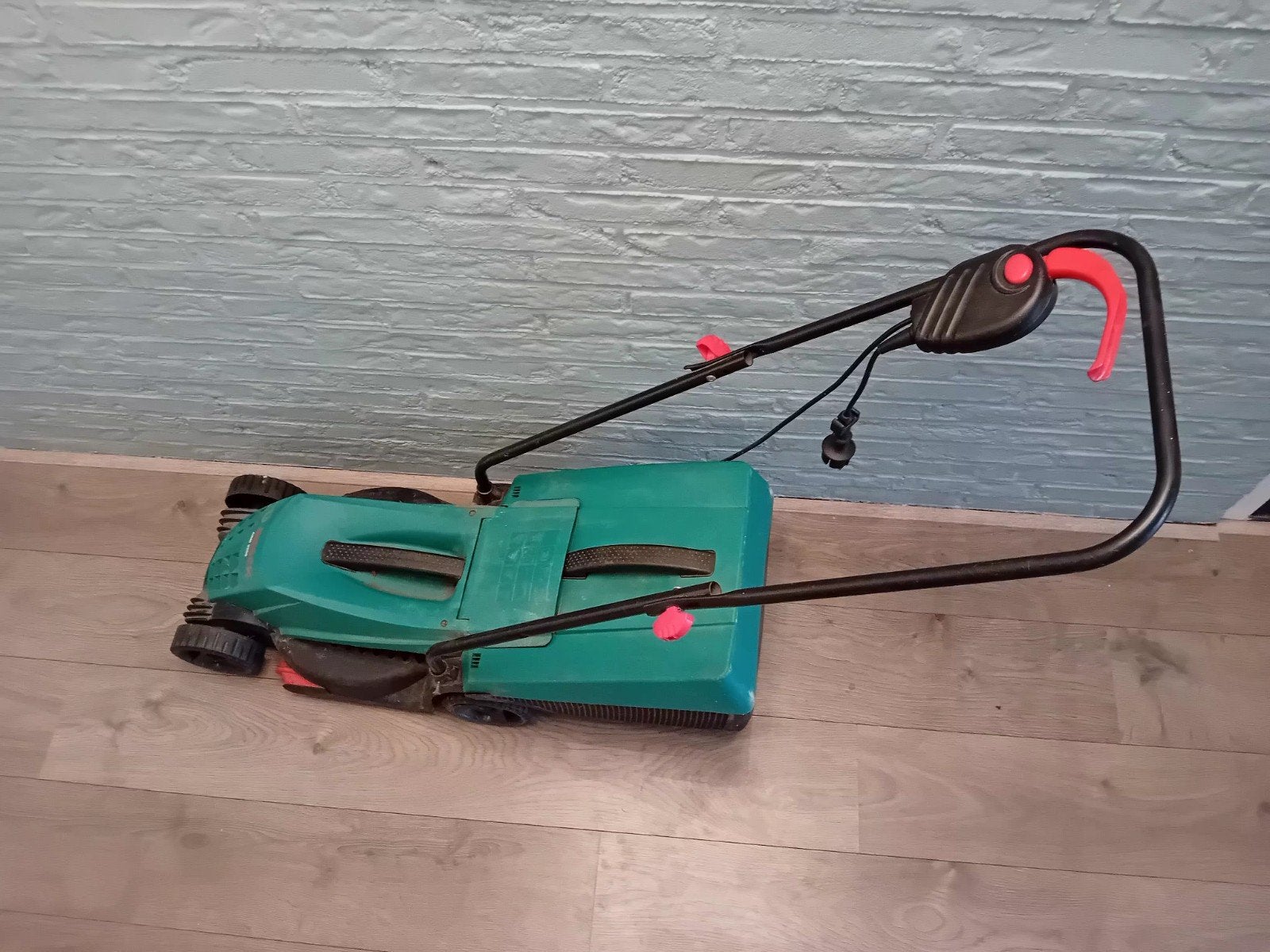 Bosch ARM 3200 Elektrische Grasmaaier, Ophalen, Cirkelmaaier, Gebruikt, Elektrische grasmaaier