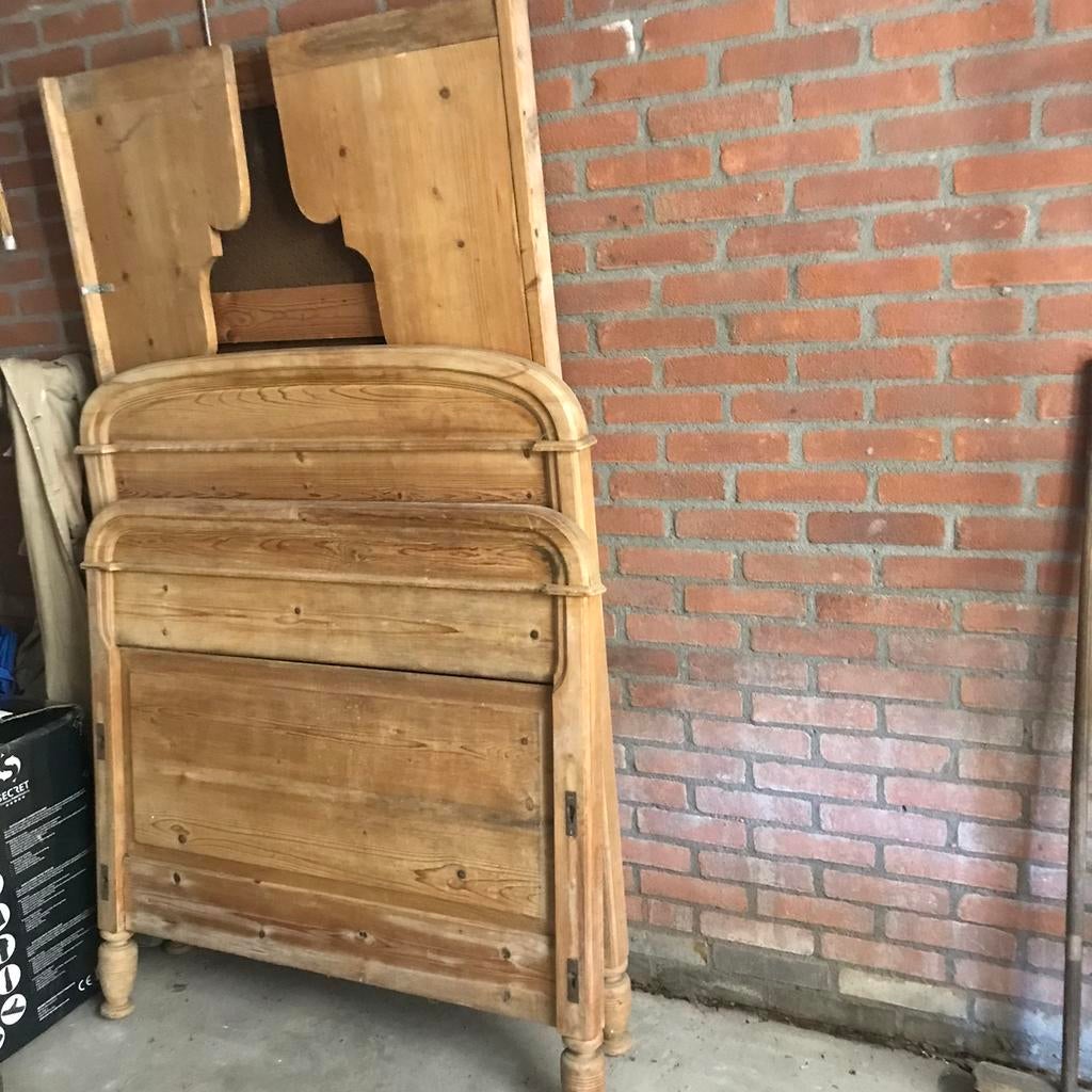 geloogd ledikant (twijfelaar), antiek, Ophalen