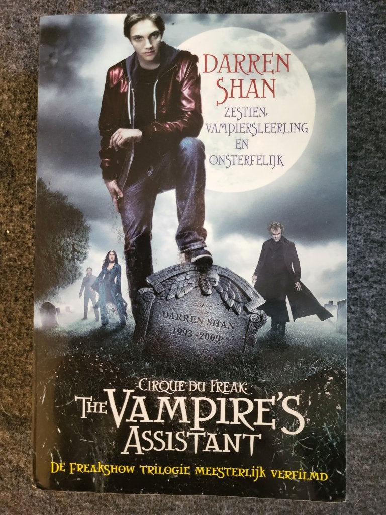 Darren Shan - The Vampire's Assistant (Nederlands), Ophalen of Verzenden, Gelezen, Darren Shan