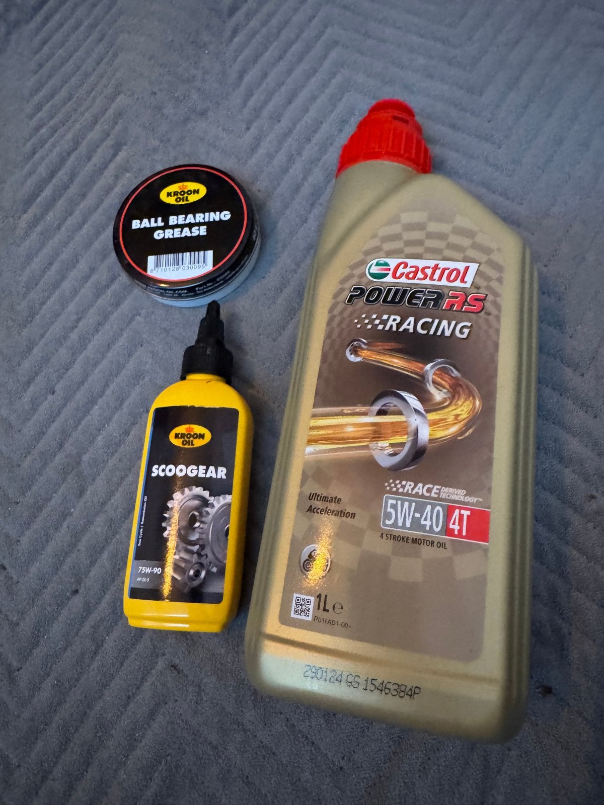Motorolie en vet: Castrol Power RS, Kroon Scoogear, Ball Bea, Ophalen, Nieuw, Universele onderdelen