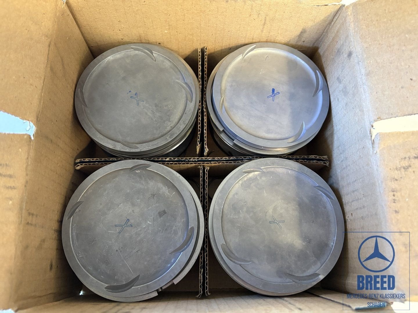 NOS set van 4 zuigers voor Mercedes-Benz W201 2.5-16V EVO I, -, Nieuw, Ophalen of Verzenden, -