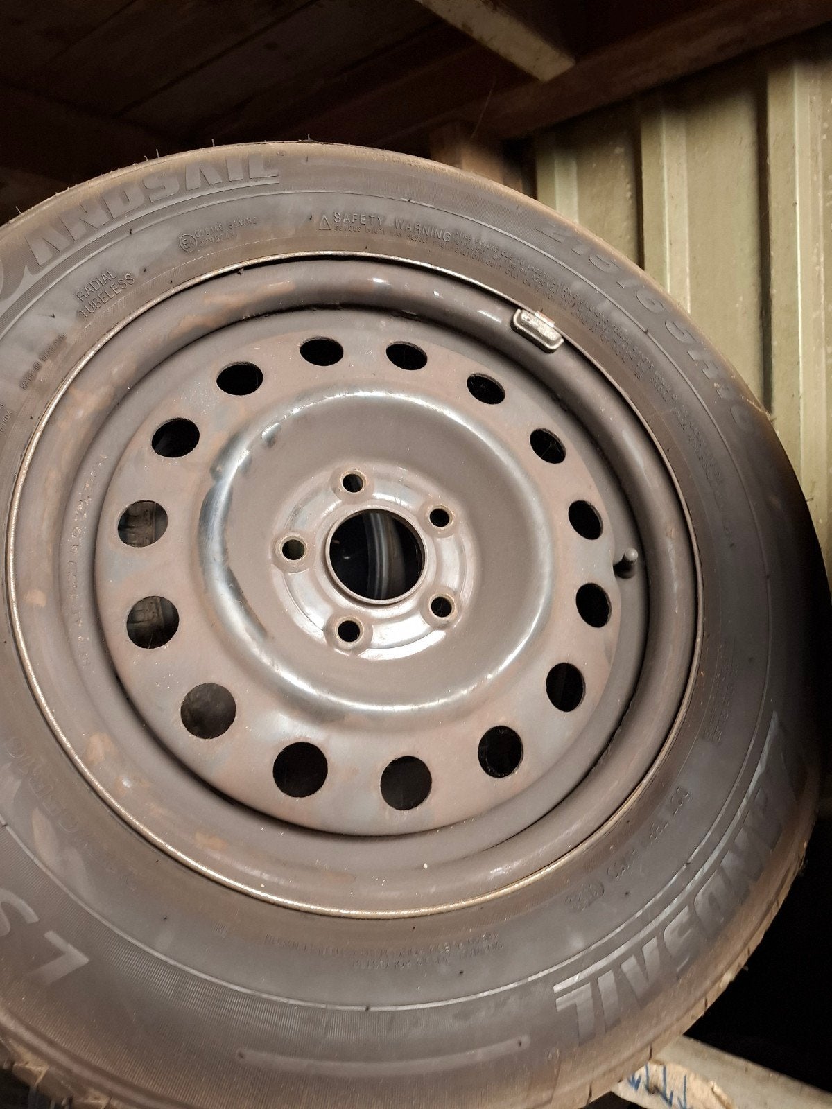 Hyundai santa-fe banden met velgen 5x114.3 naafgat 67.1mm, Ophalen, Zo goed als nieuw