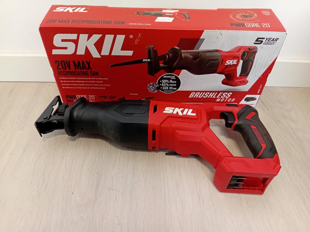 SKIL accu reciprozaag, Doe-het-zelf en Verbouw, Gereedschap | Zaagmachines, 70 mm of meer, 600 tot 1200 watt, Ophalen of Verzenden