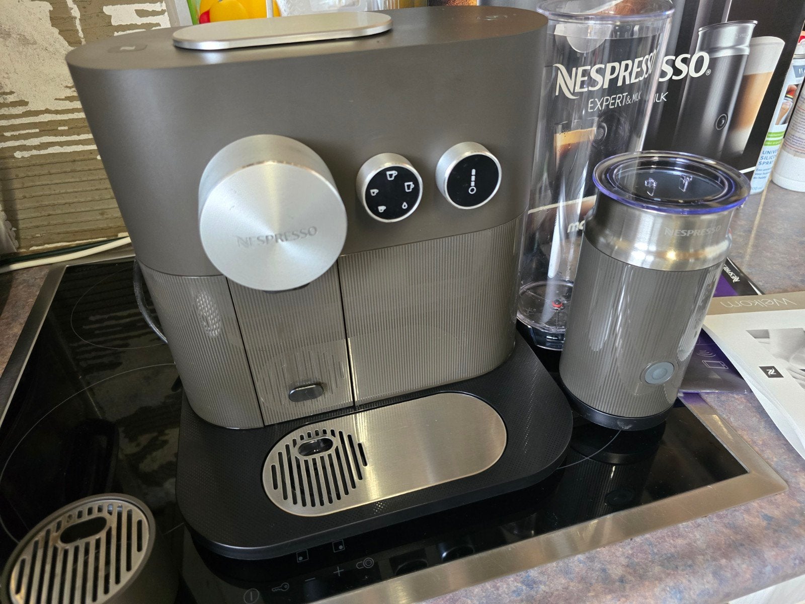 Nespresso apparaat Expert & Milk Magimix M500 Antraciet Grij, Koffiepads en cups, Espresso apparaat, Ophalen of Verzenden, Zo goed als nieuw