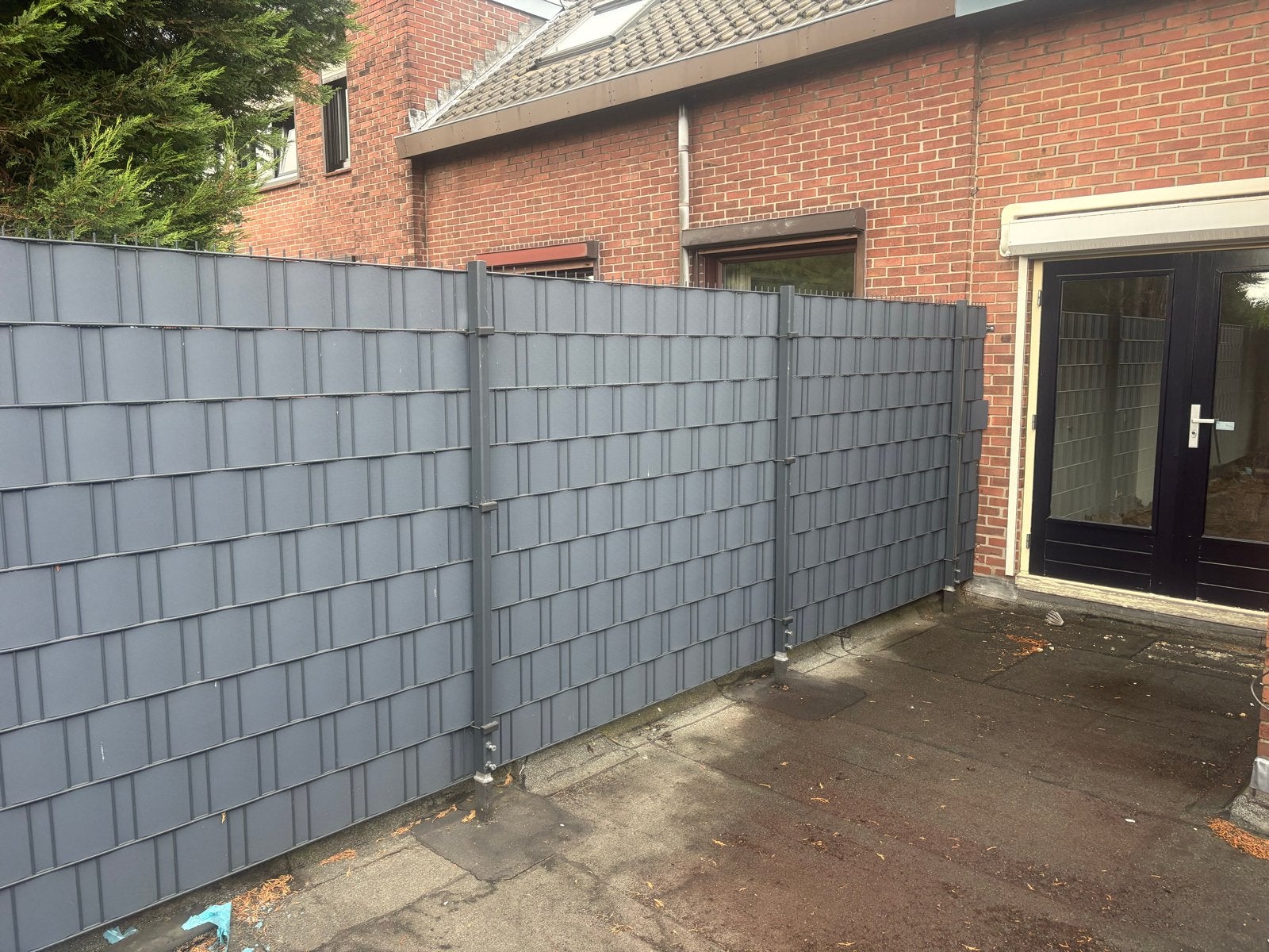 Hekwerk met poort, ca. 17 meter lang, 1.83m hoog, Ophalen, 6 meter of meer, Onbekend, Onbekend