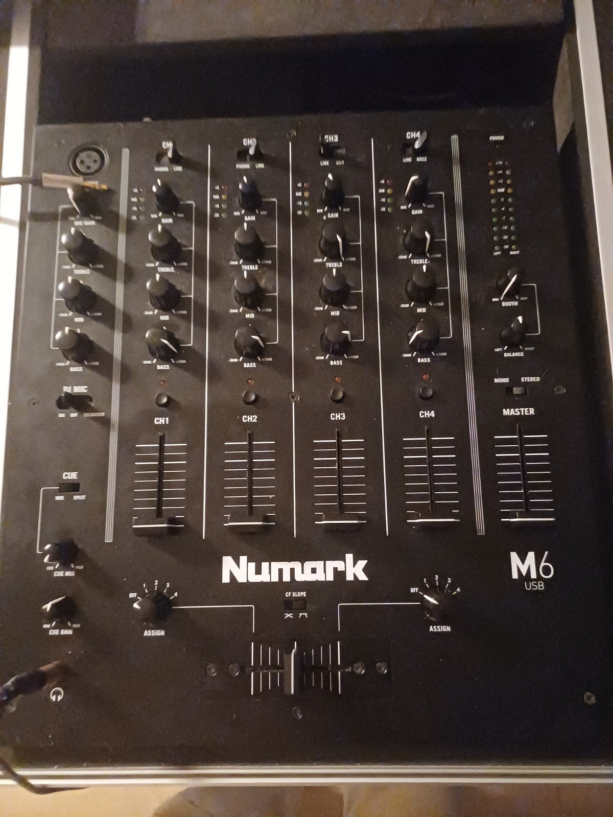 NUMARK M6 usb DJ MIXER, Muziek en Instrumenten, Ophalen, Zo goed als nieuw, Dj-set, Numark