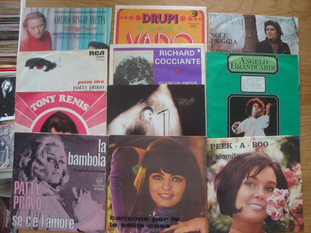 Vinyl Singles 65 stuks Frans, Italiaans Duits en Spaanstalig, Gebruikt, 7 inch, Ophalen of Verzenden, Pop