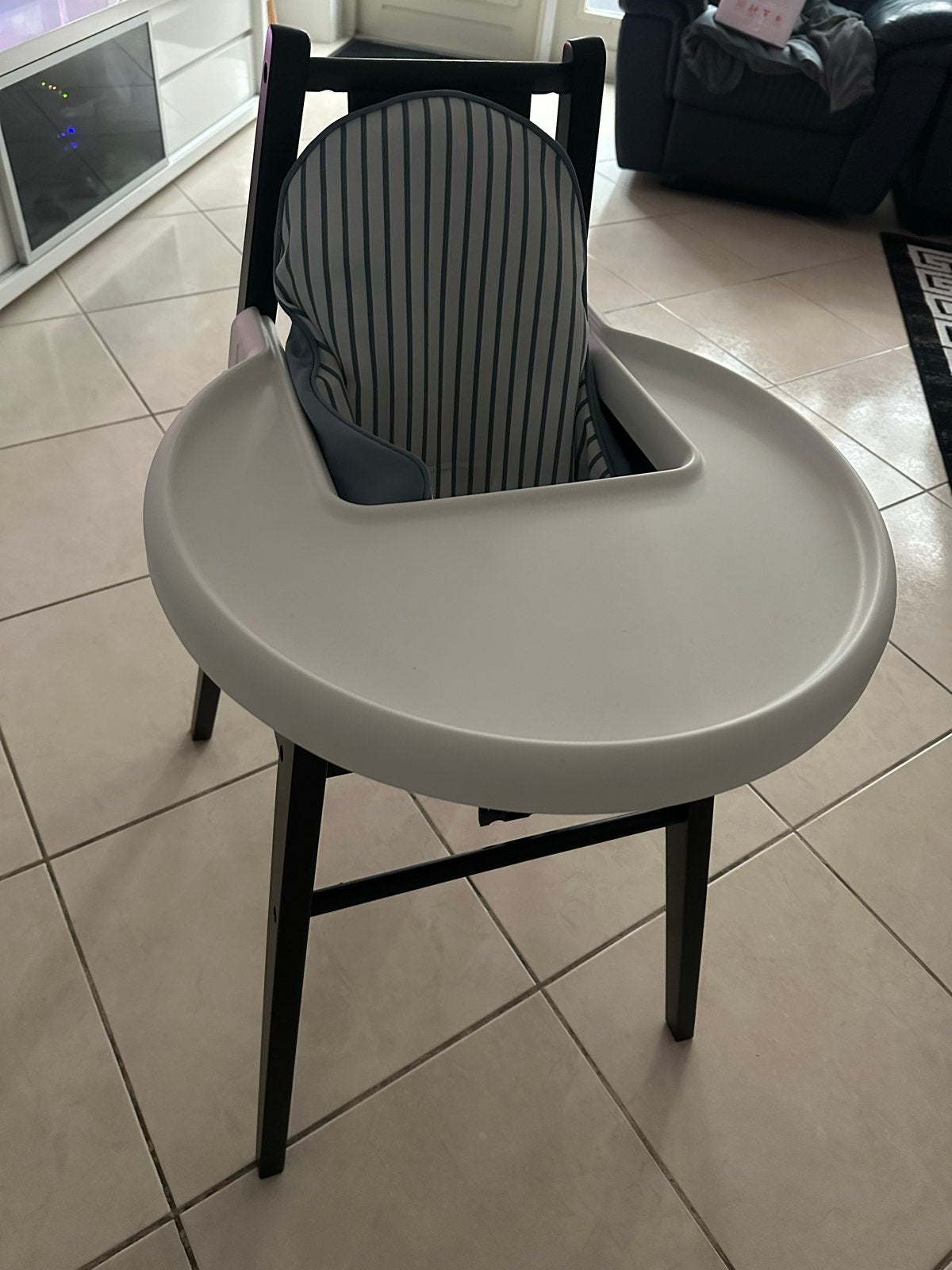 Ikea Antilop kinderstoel met blad en kussen, Kinderen en Baby's, Kinderstoelen, Ophalen of Verzenden, Zo goed als nieuw, Overige typen