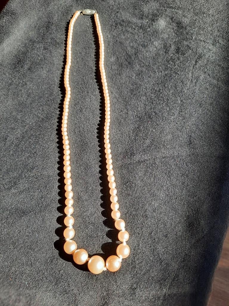 Vintage Parelketting Damart 54cm - Sluiting te repareren, Ophalen of Verzenden, Gebruikt, Beige, Overige materialen