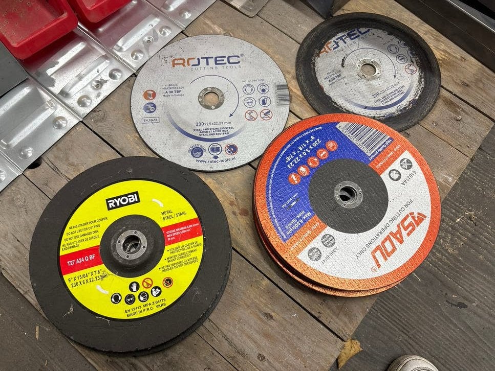 Diverse slijpschijven voor metaal en staal, Doe-het-zelf en Verbouw, Ophalen of Verzenden, Nieuw, Haakse handslijpmachine