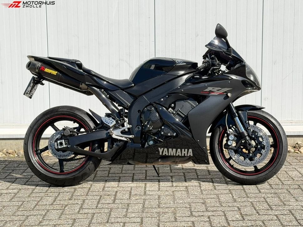 Yamaha YZF R1 (bj 2006 - 54.384 km) Akrapovic, 4 cilinders, Motorrijbewijs A, Bedrijf, Onbekend