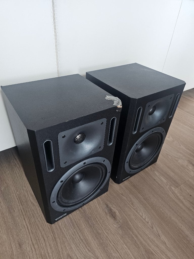 2x Phonic P8A actieve studio monitoren – werkend, met doos, Studiomonitor, Gebruikt, 60 tot 120 watt, Basreflex