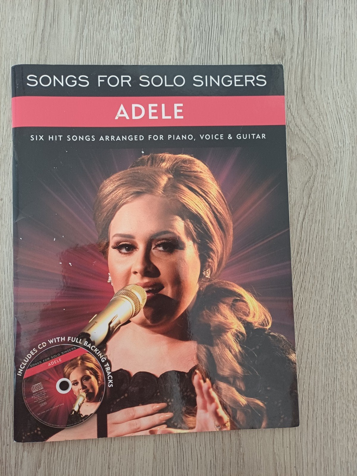 Adele - Songs for Solo Singers (Bladmuziek + CD), Gebruikt, Gitaar, Ophalen of Verzenden, Artiest of Componist