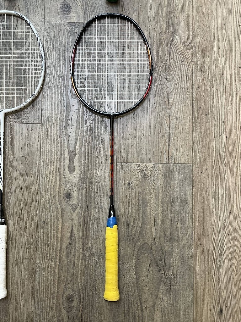 2 Yonex badminton rackets, Sport en Fitness, Badminton, Ophalen of Verzenden, Gebruikt, Racket(s)
