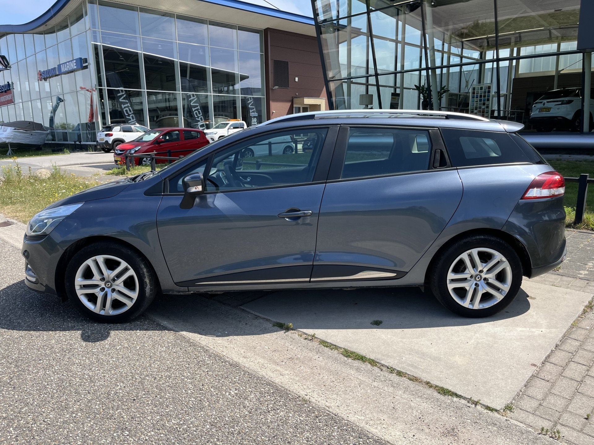 Renault Clio 0.9 TCe Intens / Trekhaak / Airco / Navigatie /, Voorwielaandrijving, Gebruikt, 580 kg, 3 cilinders