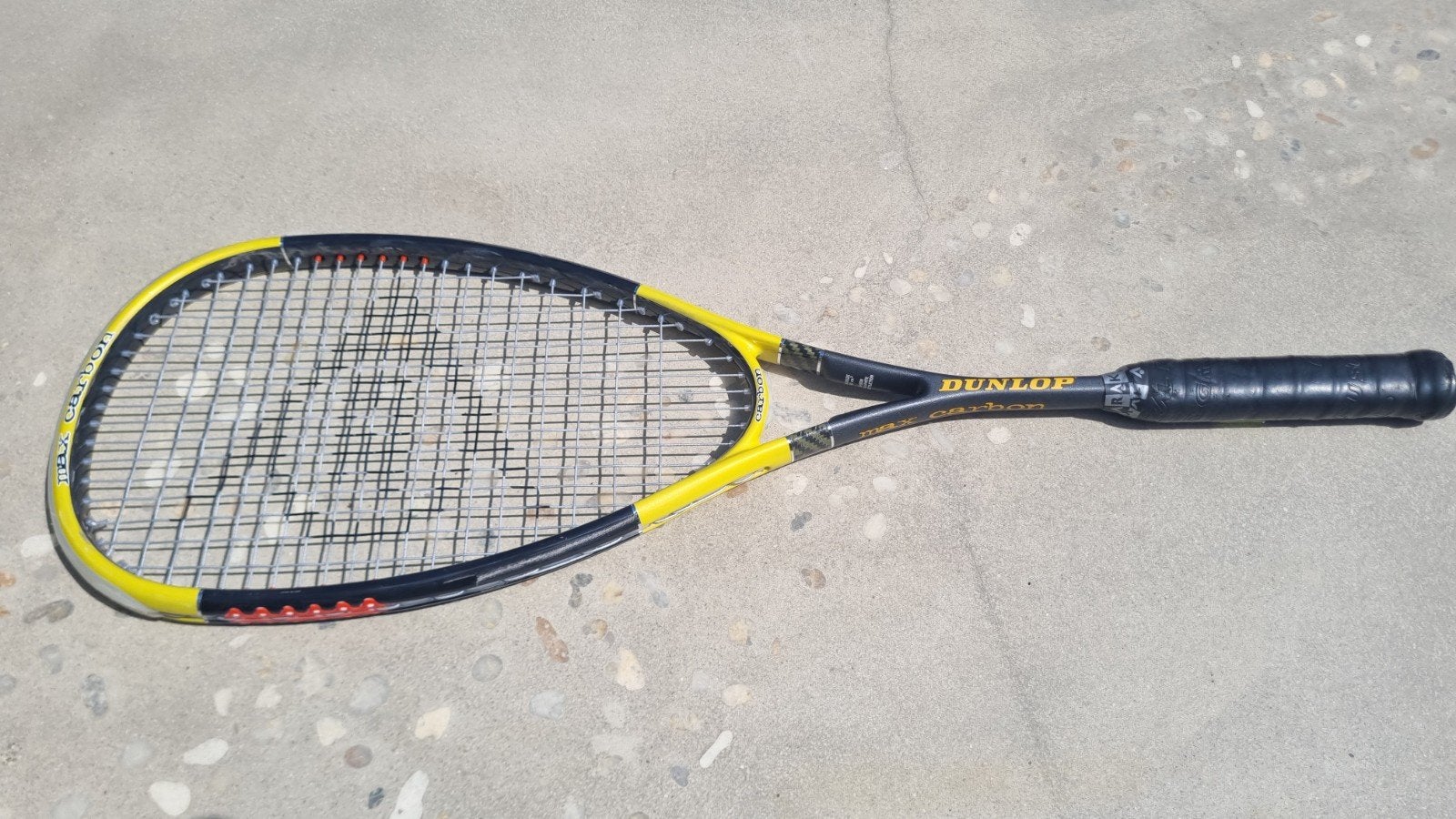 Dunlop Max Carbon Squash Racket - Nieuwstaat, Sport en Fitness, Squash, Ophalen of Verzenden, Nieuw, Racket, Met hoes
