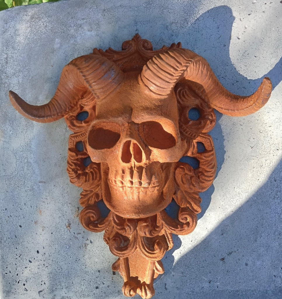 Aparte gietijzeren wanddecoratie skull of slangenman., Ophalen of Verzenden, Nieuw