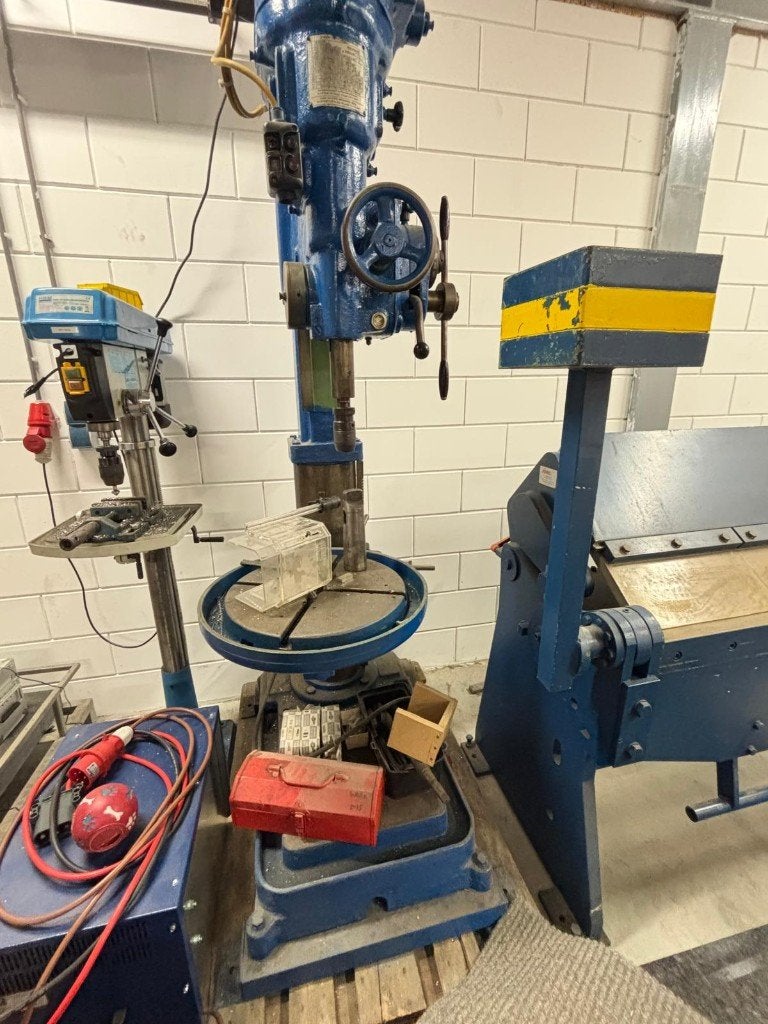kolomboormachine ( zeer sterke machine ), Zakelijke goederen, Ophalen