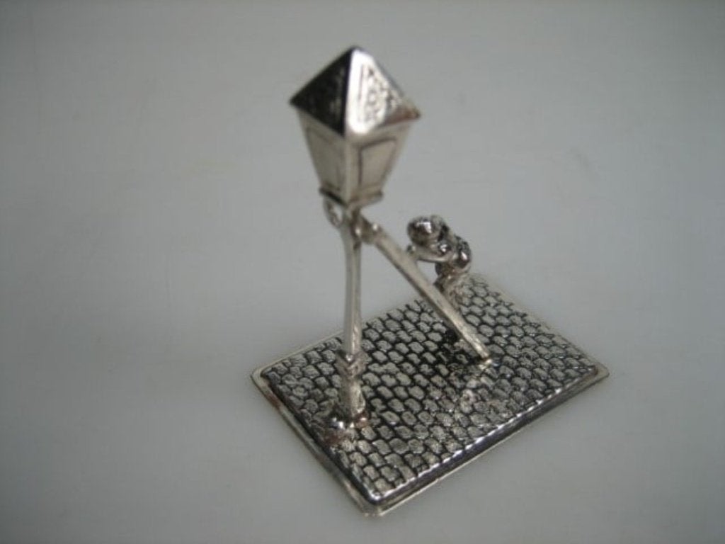 Zilveren Lantaarnopsteker Miniatuur uit ca. 1976, Antiek en Kunst, Verzenden, Zilver