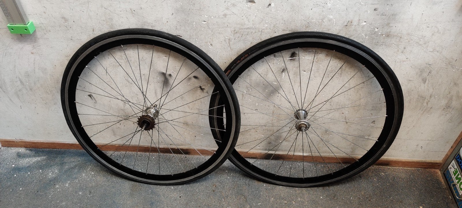 singlespeed wielset 28" 700c 622 zijn recht en lopen goed, Ophalen of Verzenden, Racefiets