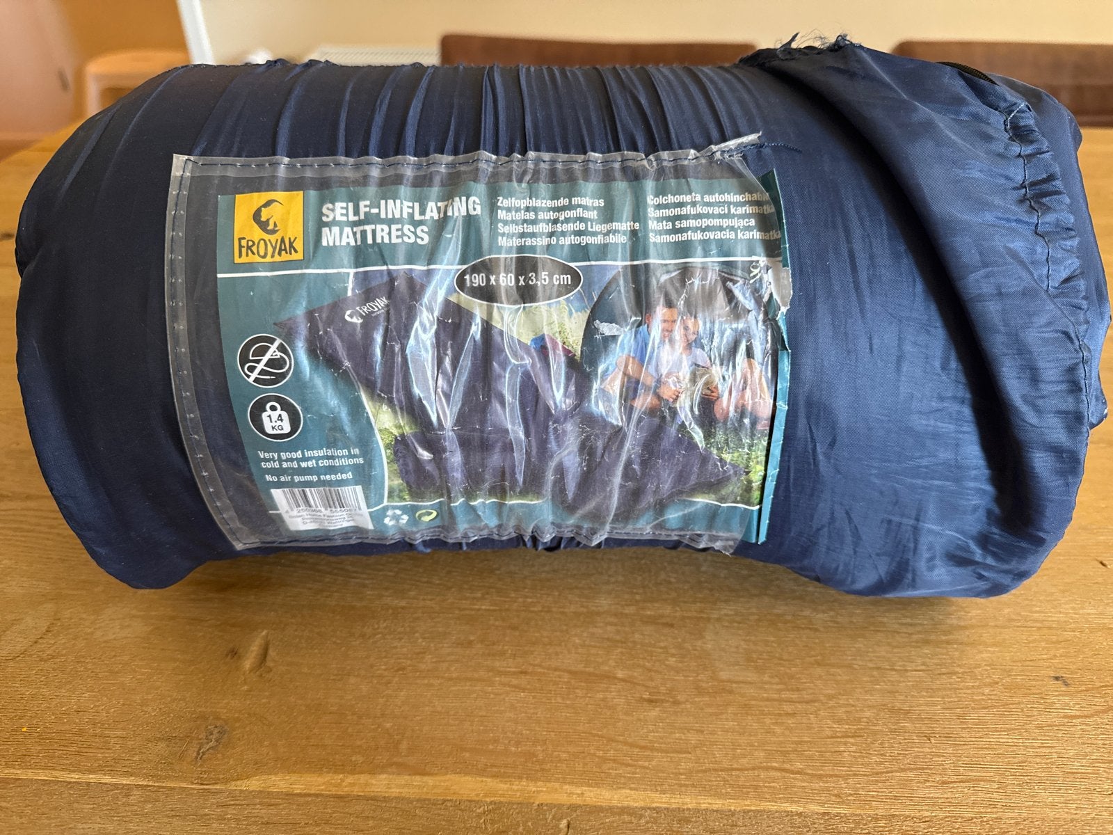 Froyak zelfopblazend matras 190x60x3,5 cm, Ophalen, Ingebouwde pomp, Nieuw, 1-persoons