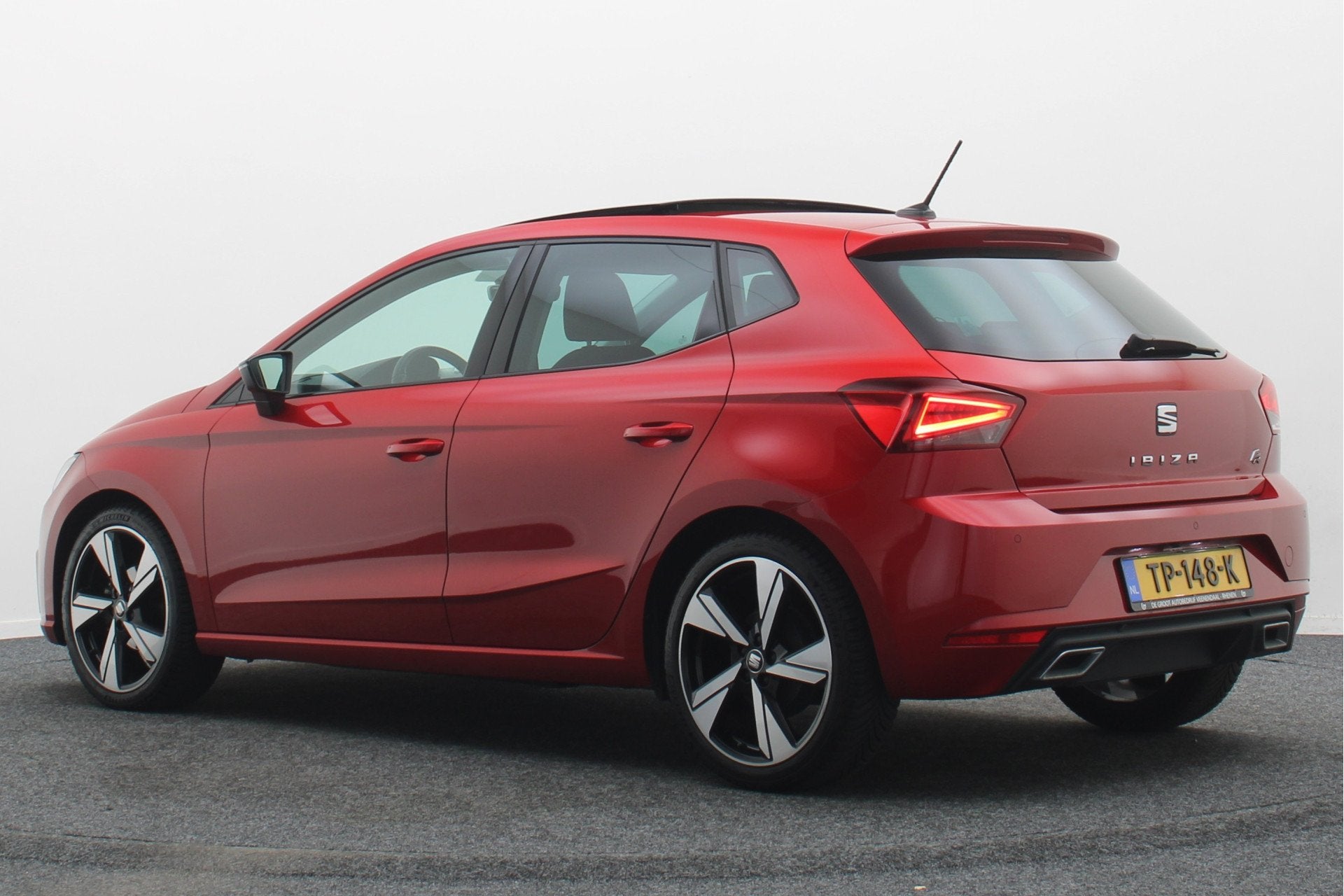 SEAT Ibiza 1.0 TSI FR Business Intense Panoramadak, Camera,, Voorwielaandrijving, Adaptive Cruise Control, Ibiza, Origineel Nederlands
