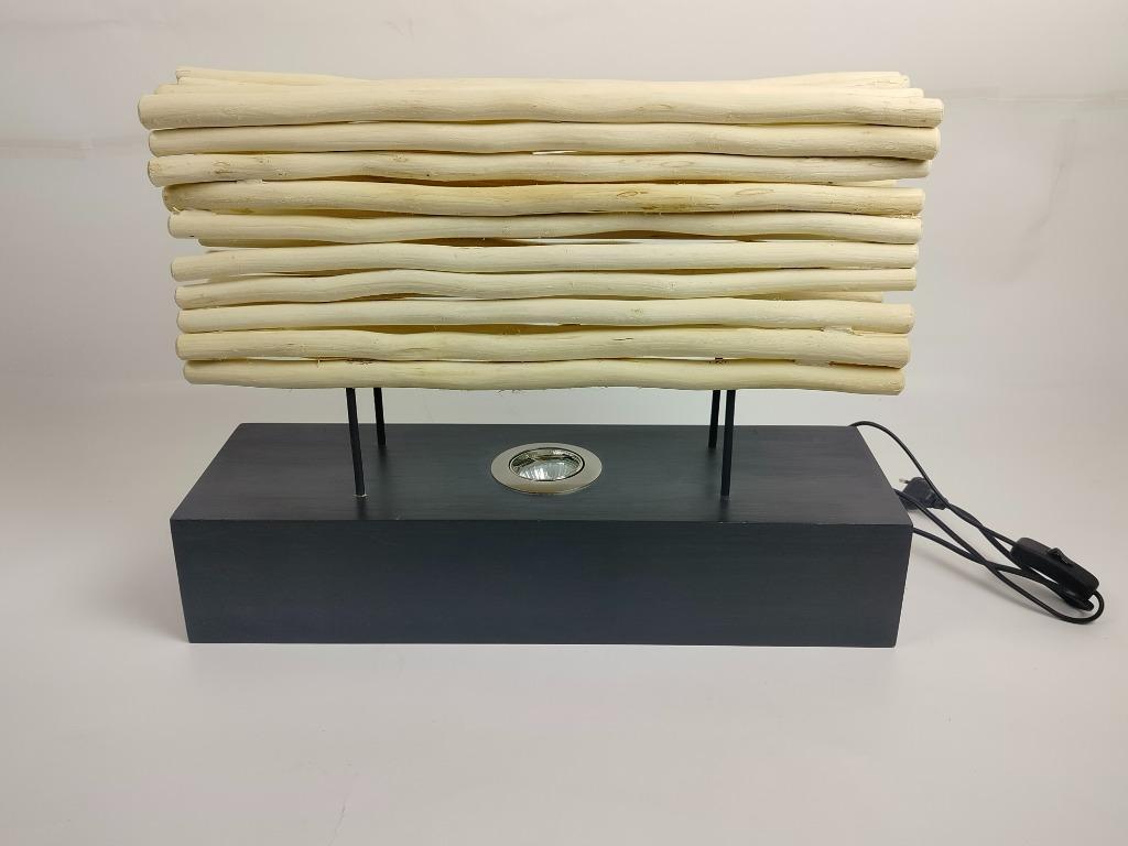 Lamp van drijfhout - model 1