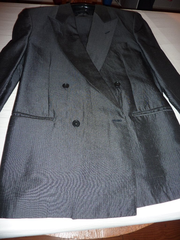 Italiaans Zuiver Zijden Kostuum1, mt 50, Kleding | Heren, Ophalen of Verzenden, Zo goed als nieuw, Maat 48/50 (M)