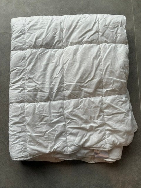 Kinderdekbed 120x150 cm met hoes, Gebruikt, Jongetje of Meisje, Wit, Ophalen of Verzenden