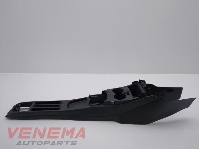 Middenconsoles van een Volkswagen Polo, Gebruikt, -, Volkswagen, -