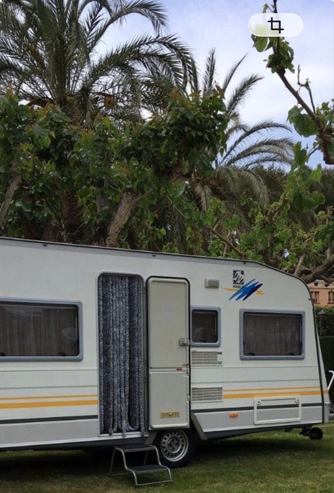 Knaus Sudwind 495 inclusief stalling Blanes t/m april 2027, Vast bed, Rondzit, Voortentlamp, Particulier