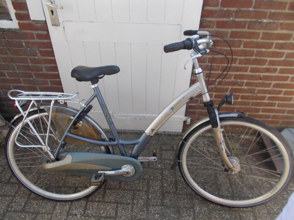 Nette dames fiets 7 versnellingen, Fietsen en Brommers, Fietsen | Dames | Damesfietsen, Gebruikt, Versnellingen, 56 cm of meer