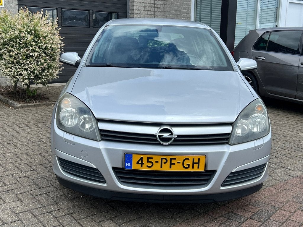 Opel Astra 1.6 Enjoy *APK 02-06-2027, Auto's, Voorwielaandrijving, Gebruikt, 4 cilinders, 1165 kg