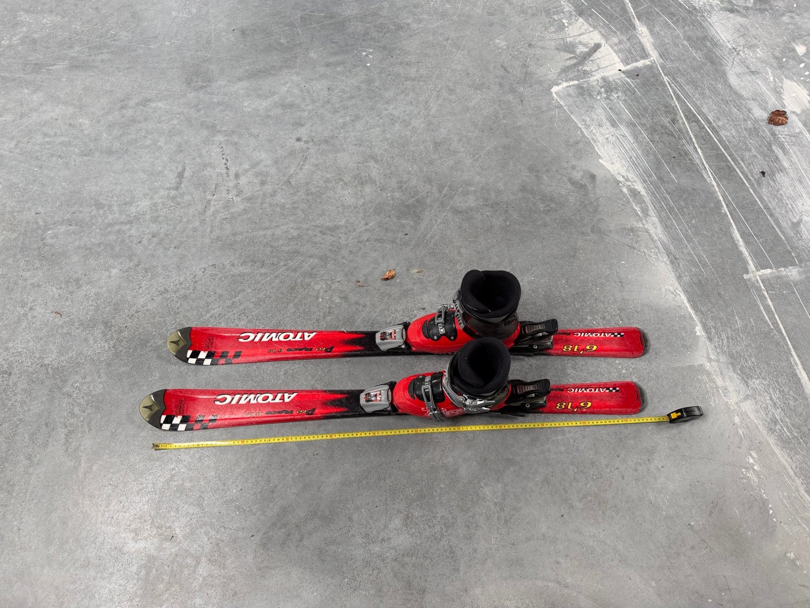 Atomic Race 618 ski's met schoenen - 120, Ophalen, Gebruikt, 100 tot 140 cm, Atomic