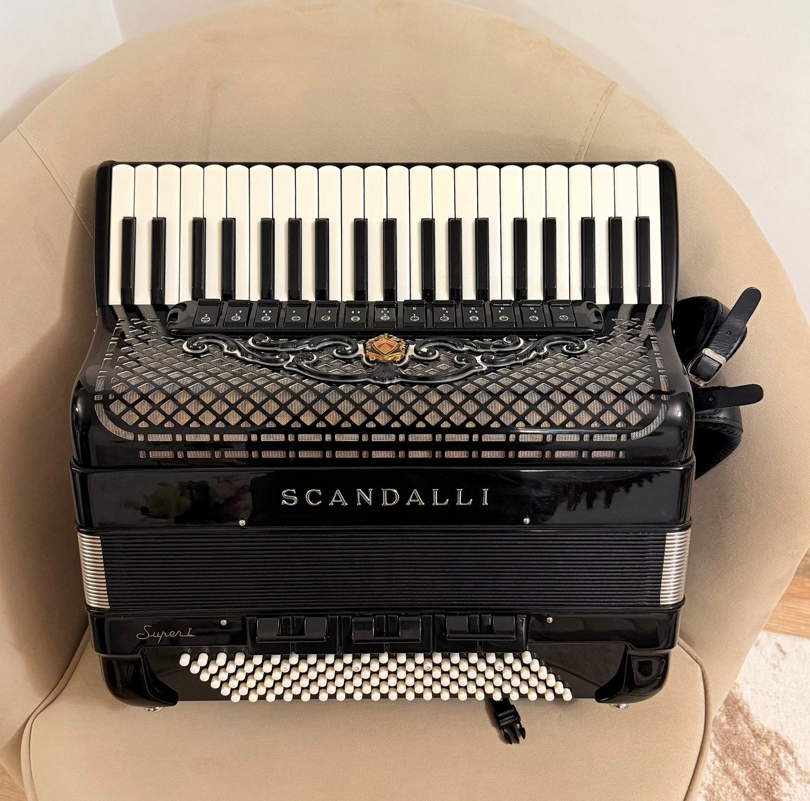 Accordeon Scandalli Super VI L, Muziek en Instrumenten, Accordeons, Ophalen of Verzenden, Zo goed als nieuw, 120-bas, Overige merken