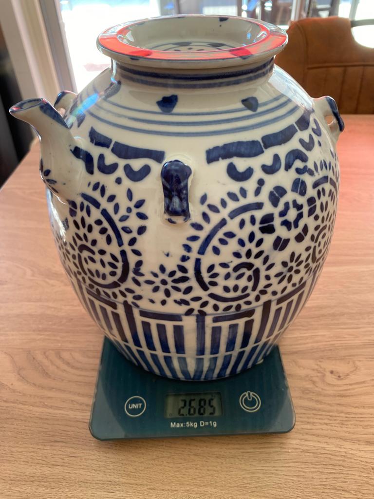 Blauw-witte Chinese wijnkan/waterkruik met tuit en deksel, Ophalen