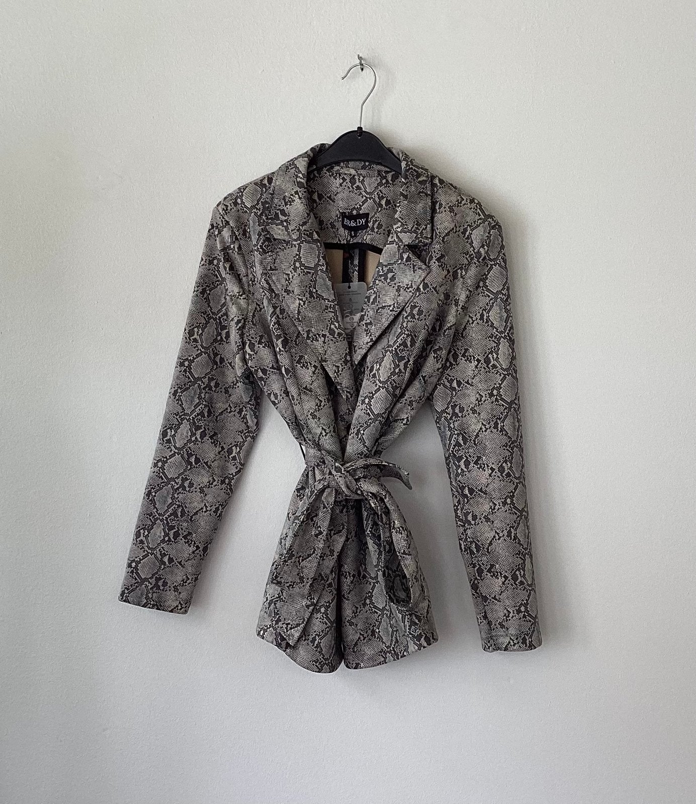 BR&DY nieuwe blazer,mt S, Kleding | Dames, Verzenden, Nieuw, Maat 36 (S), Jasje