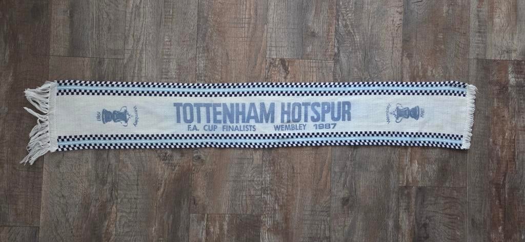 Sjaal Tottenham Hotspur, Verzamelen, Sportartikelen en Voetbal, Ophalen of Verzenden, Zo goed als nieuw, Buitenlandse clubs, Vaantje of Sjaal