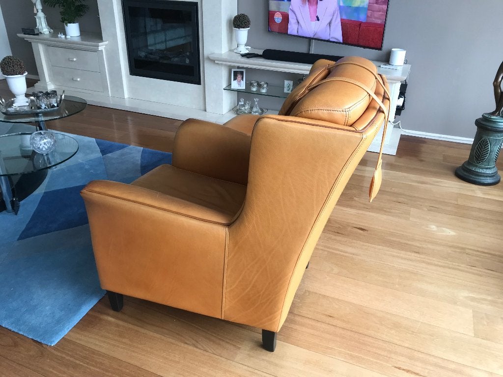 Leren Fauteuil met bijpassende hocker, Ophalen, Gebruikt, Tijdsloos…sfeervol…comfortabel., 50 tot 75 cm
