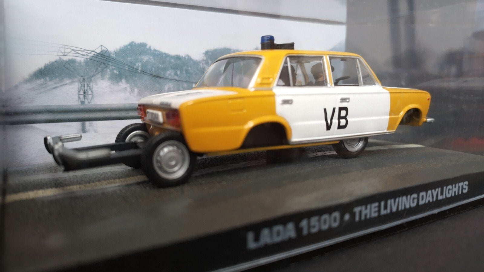 Lada 1500 Police Russia 1:43 James Bond 007 Pol, Hobby en Vrije tijd, Overige merken, Auto, Verzenden, Nieuw