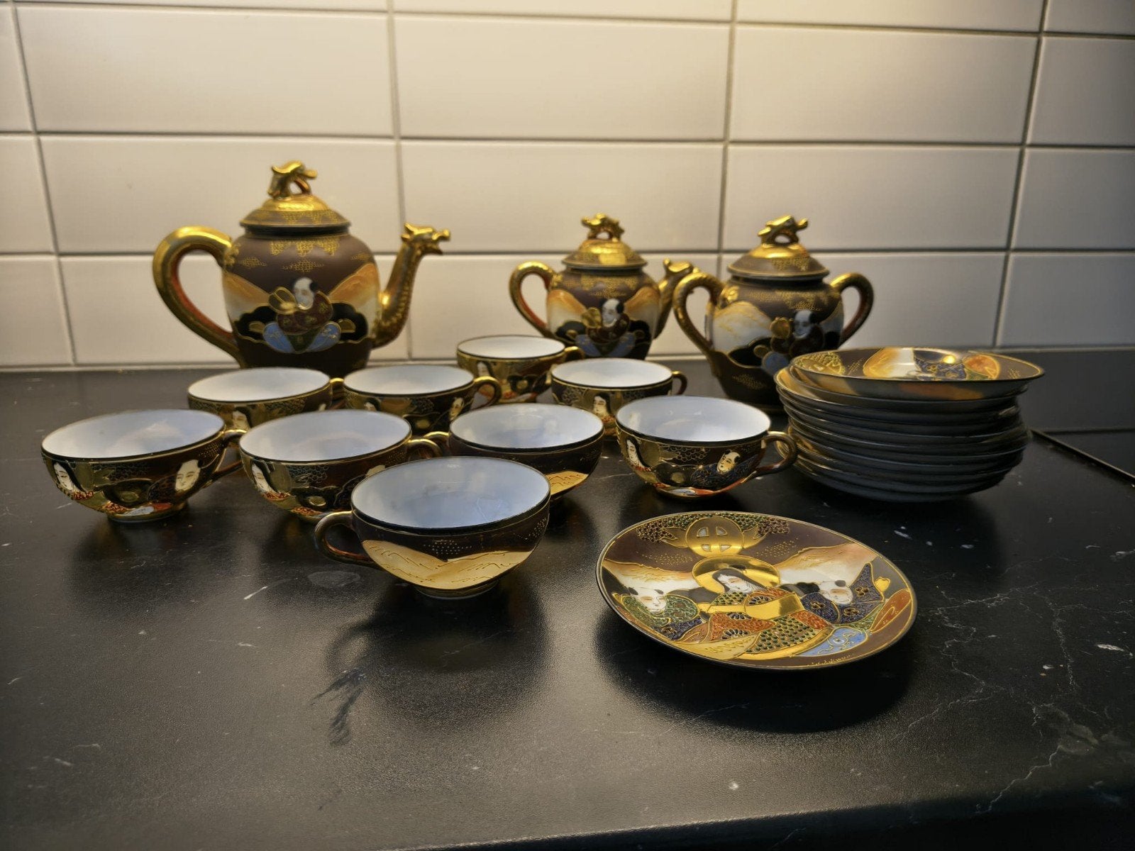 Antiek Japans Satsuma Theeservies - Handbeschilderd 1920, Antiek en Kunst, Ophalen